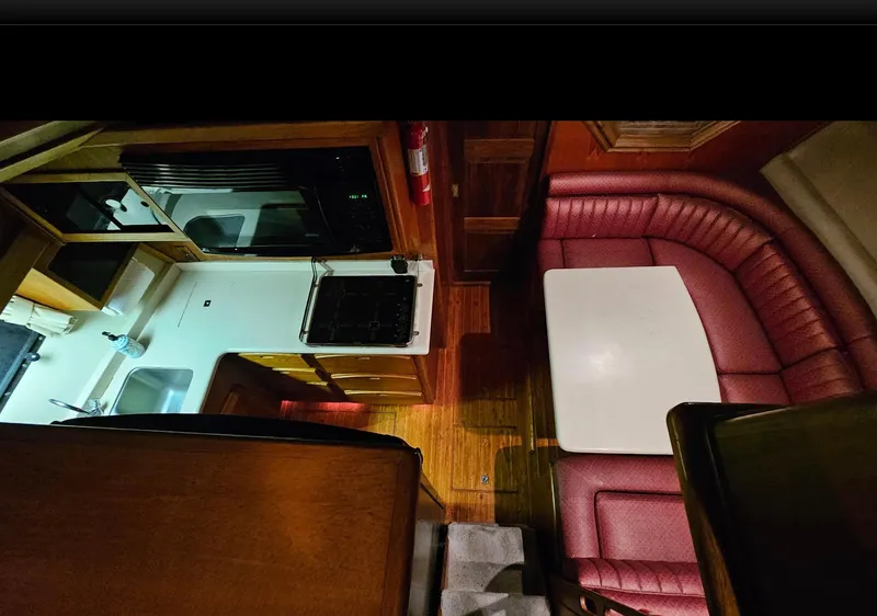 Slide: The Image of Californian Cockpit Motor Yacht 1987 - 52