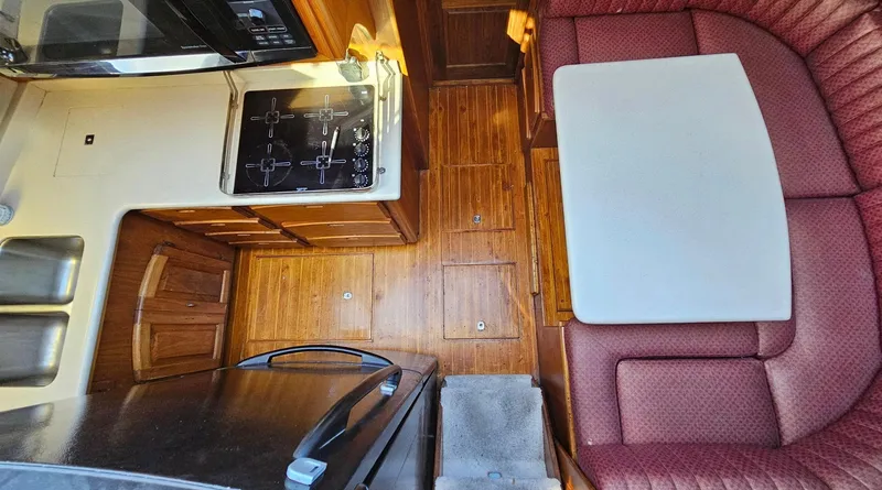 Slide: The Image of Californian Cockpit Motor Yacht 1987 - 53