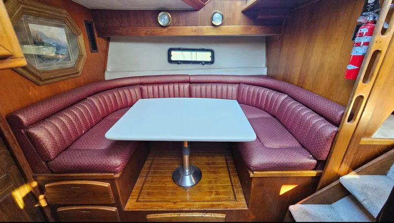 Slide: The Image of Californian Cockpit Motor Yacht 1987 - 57