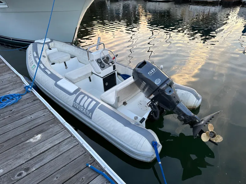 Slide: The Image of Californian Cockpit Motor Yacht 1987 - 83