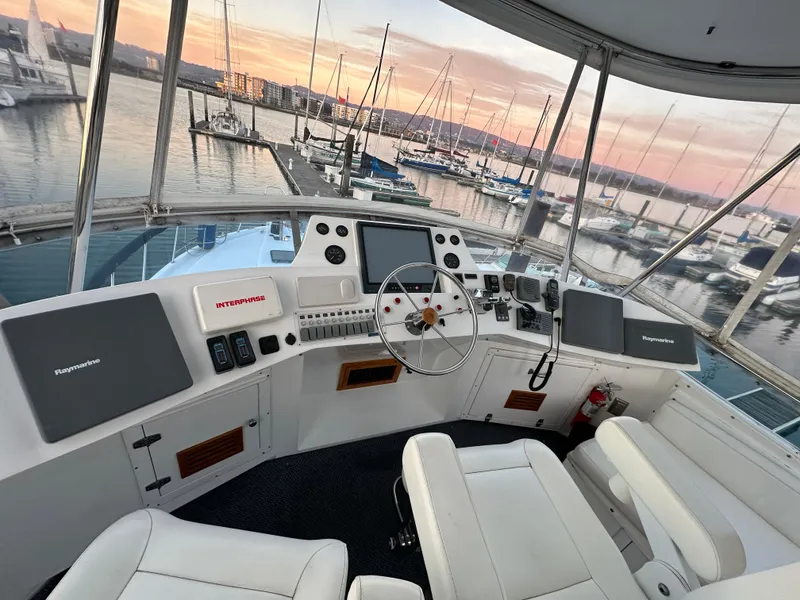 Slide: The Image of Californian Cockpit Motor Yacht 1987 - 84
