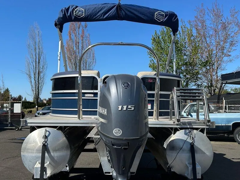 Slide: The Image of South Bay 222RS LE 25" 2021 - 2