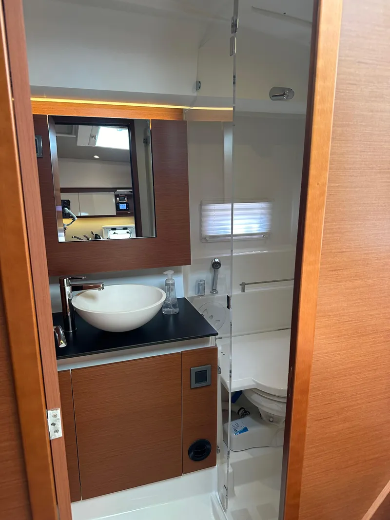 Slide: The Image of 2016 Jeanneau Leader 36 bathroom with modern sink and mirror - 42