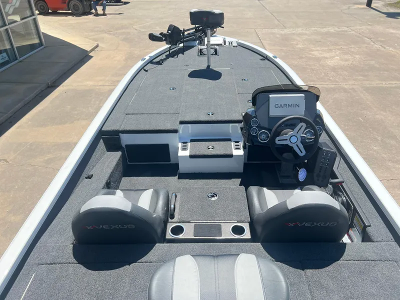 Slide: The Image of 2024 Vexus AVX 2080 fishing boat interior with Garmin navigation system. - 4