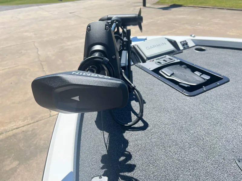Slide: The Image of 2024 Vexus AVX 2080 boat with Garmin trolling motor and foot pedal. - 6