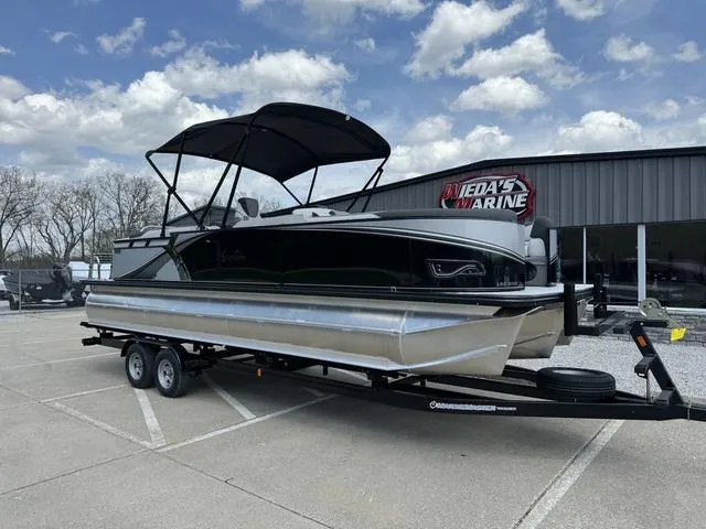 Slide: The Image of Avalon LSZ 2585 QL Platinum 2024 - 2