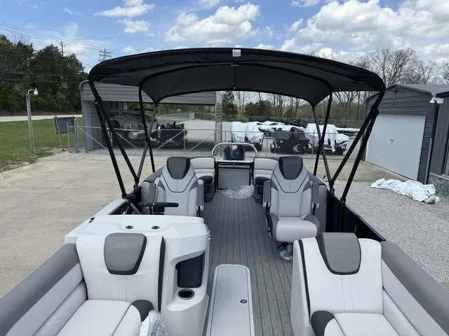 Slide: The Image of Avalon LSZ 2585 QL Platinum 2024 - 5