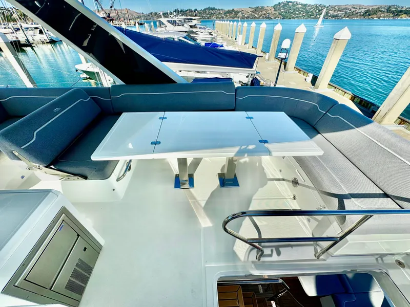 Slide: The Image of Galeon 500 Fly 2025 - 53
