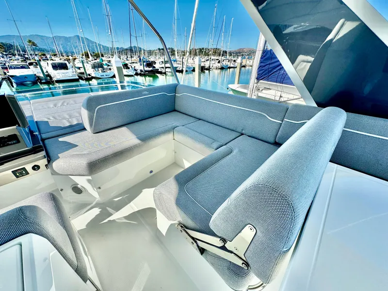 Slide: The Image of Galeon 500 Fly 2025 - 55