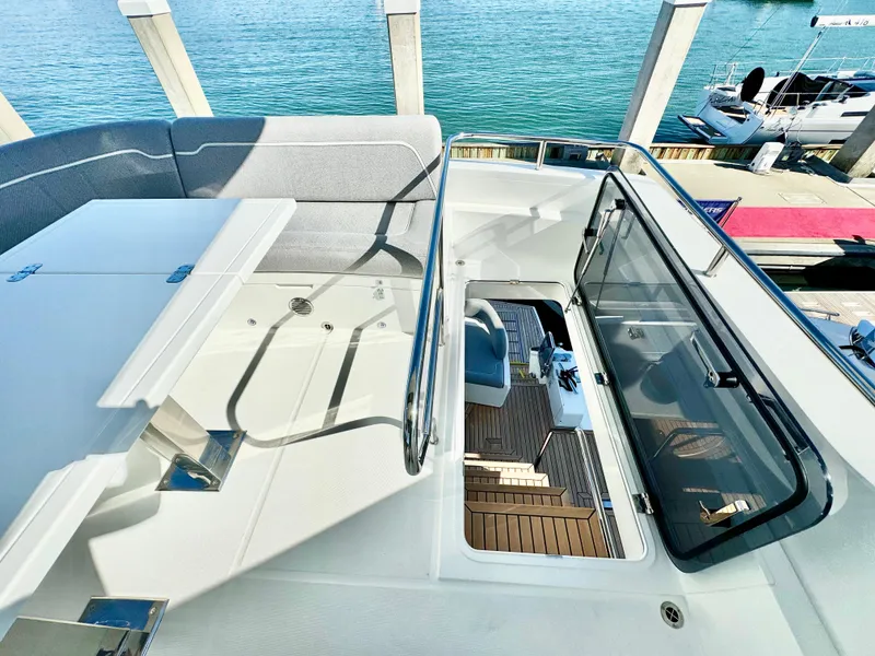 Slide: The Image of Galeon 500 Fly 2025 - 64