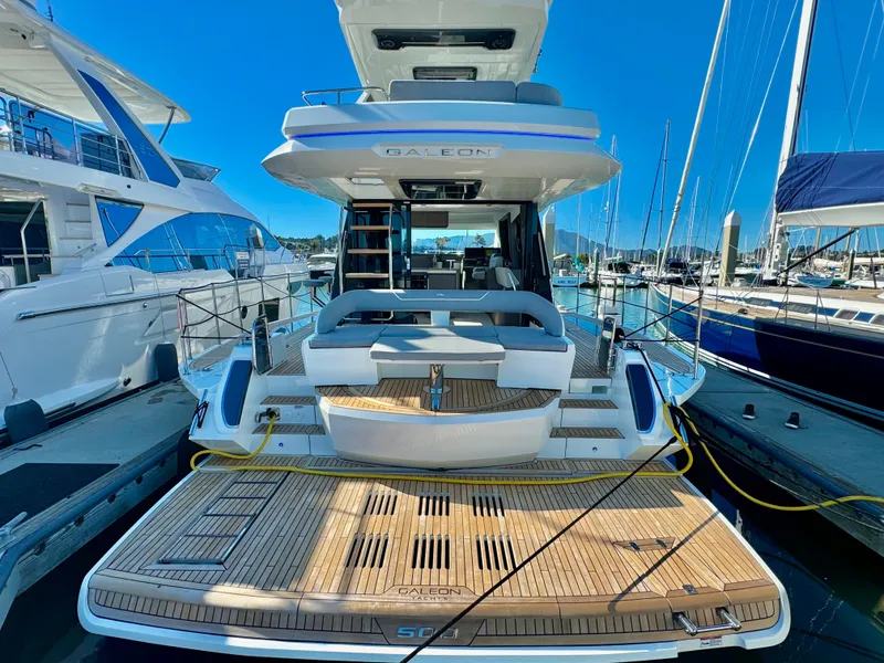 Slide: The Image of Galeon 500 Fly 2025 - 66