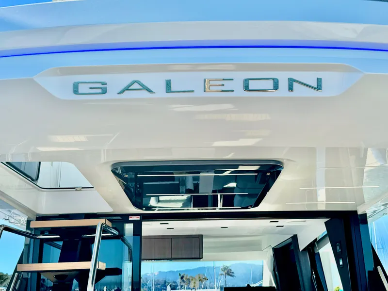Slide: The Image of Galeon 500 Fly 2025 - 69