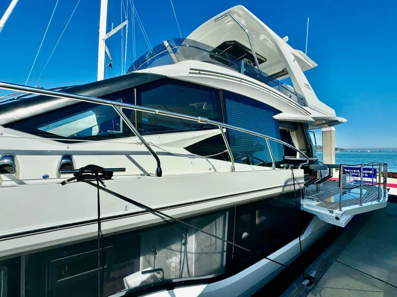 Slide: The Image of Galeon 500 Fly 2025 - 74