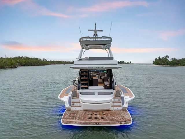 Slide: The Image of Galeon 500 Fly 2025 - 81