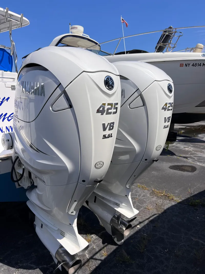 Slide: The Image of Southport 33 TE - 15