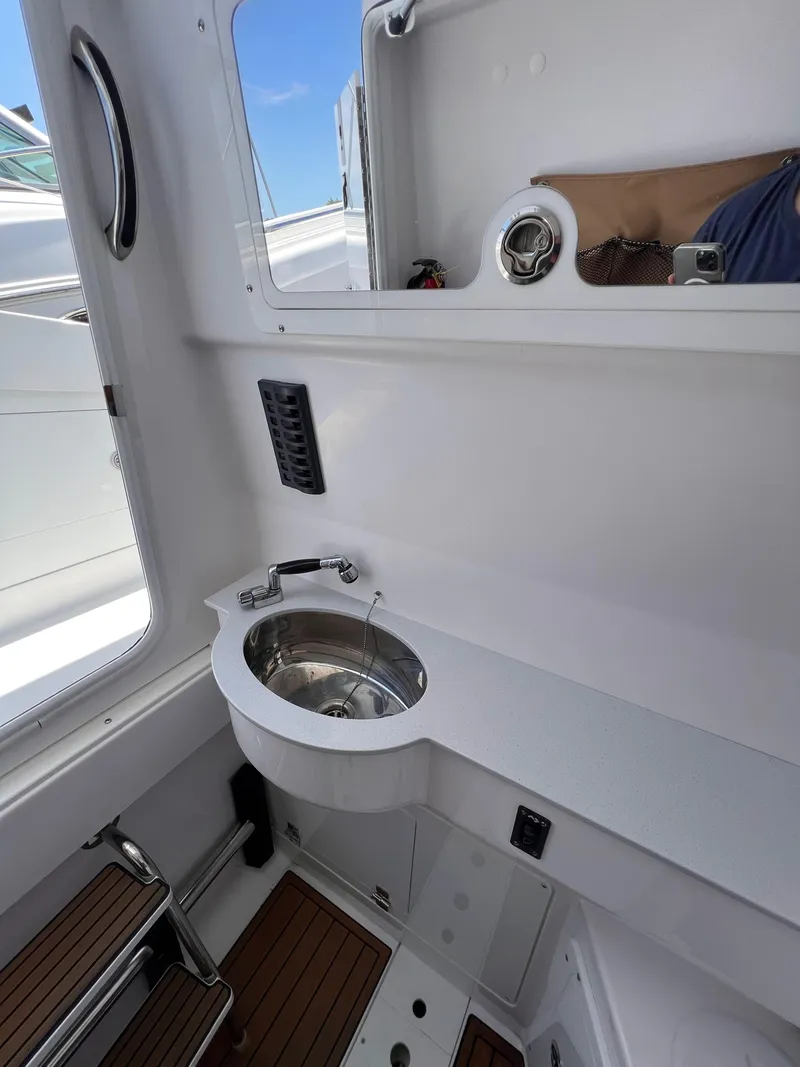 Slide: The Image of Southport 33 TE - 24