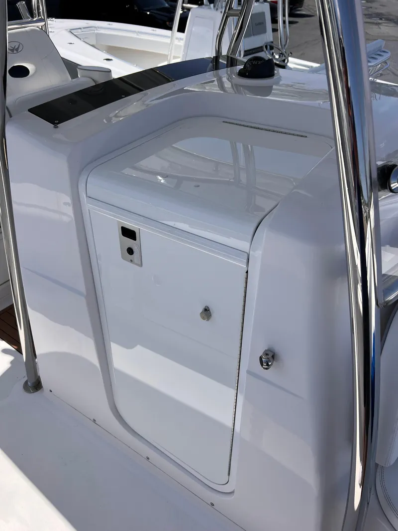 Slide: The Image of Southport 33 TE - 27