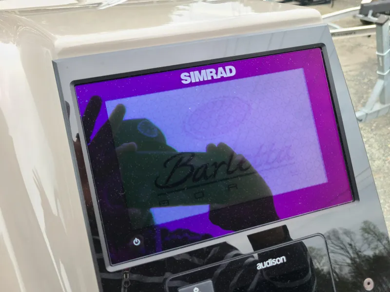 Slide: The Image of Simrad display on 2022 Barletta CORSA 25UC boat dashboard. - 31