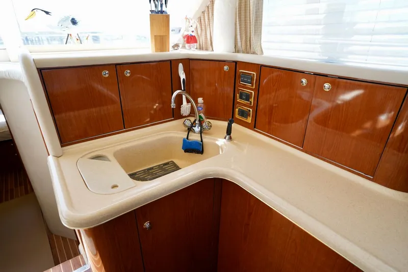 Slide: The Image of Sea Ray 480 Sedan Bridge 2002 - 54