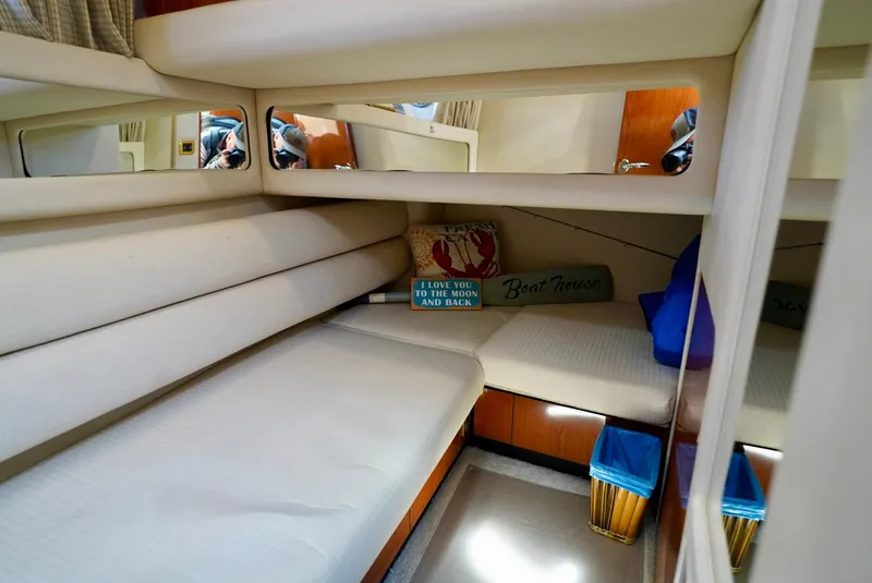 Slide: The Image of Sea Ray 480 Sedan Bridge 2002 - 61