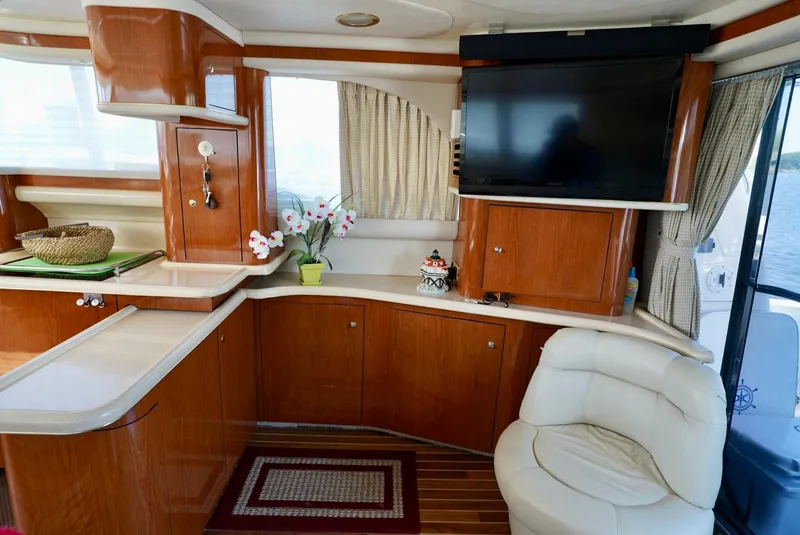 Slide: The Image of Sea Ray 480 Sedan Bridge 2002 - 66