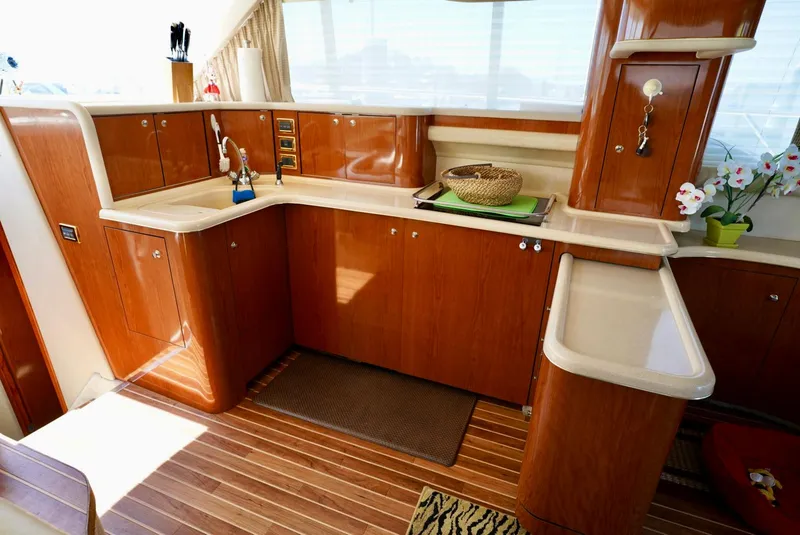 Slide: The Image of Sea Ray 480 Sedan Bridge 2002 - 67