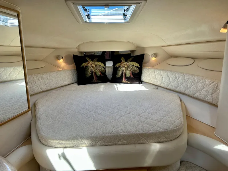 Slide: The Image of Sea Ray 340 Sundancer 2001 - 12