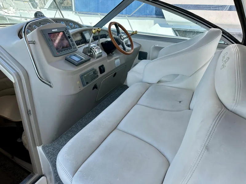 Slide: The Image of Sea Ray 340 Sundancer 2001 - 15