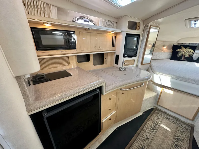 Slide: The Image of Sea Ray 340 Sundancer 2001 - 9