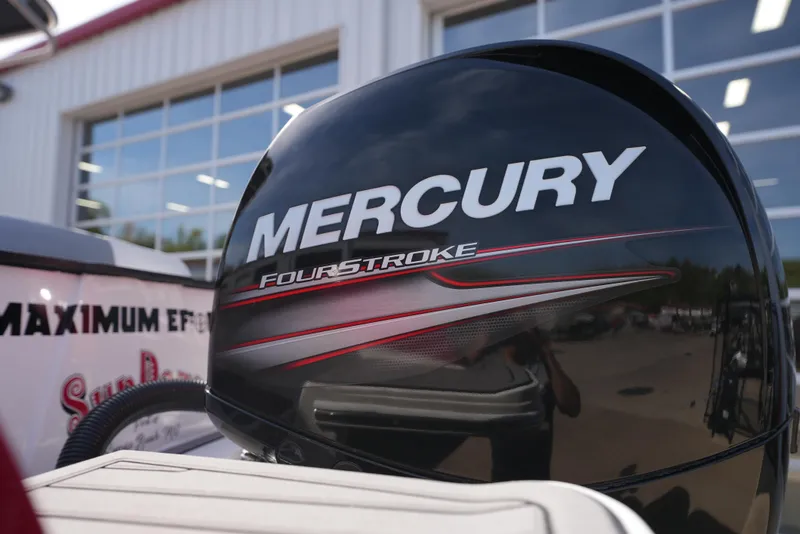 Slide: The Image of Mercury FourStroke engine on a 2016 Sunsation 29 CCX boat. - 11