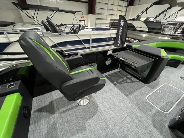 Slide: The Image of Berkshire 25 UL STS 3+ 2023 - 7