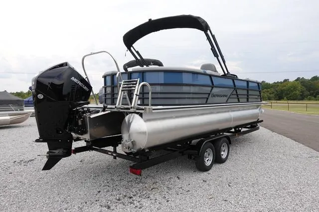 Slide: The Image of Berkshire 24RFX CTS 2.75 2024 - 13