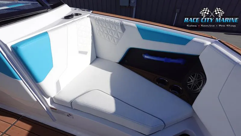 Slide: The Image of Nautique Super Air Nautique GS22 - 15