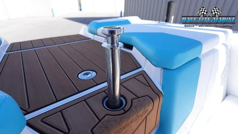 Slide: The Image of Nautique Super Air Nautique GS22 - 18