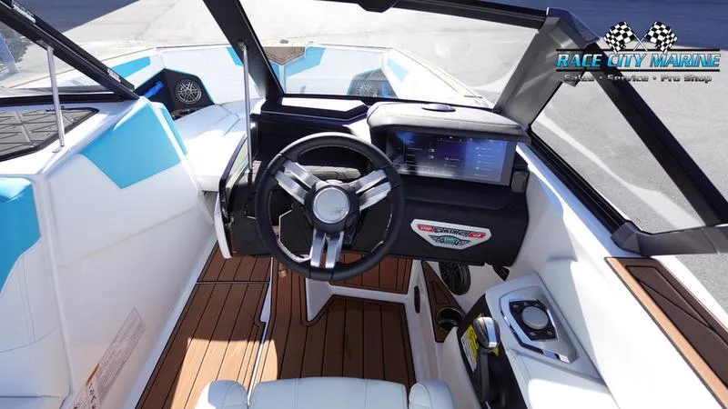 Slide: The Image of Nautique Super Air Nautique GS22 - 32