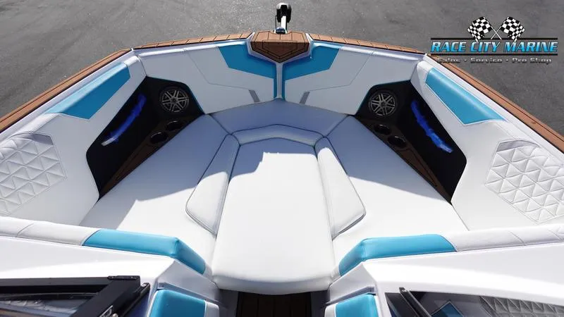 Slide: The Image of Nautique Super Air Nautique GS22 - 9