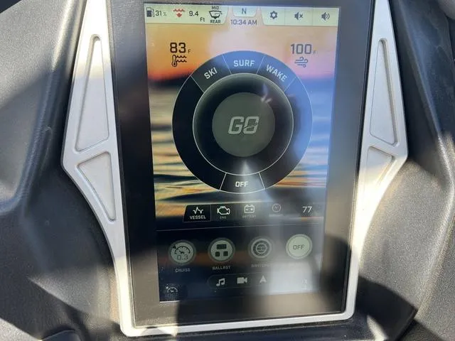 Slide: The Image of Tigé 21ZX 2020 - 16