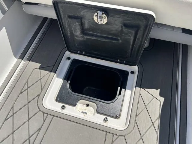 Slide: The Image of Tigé 21ZX 2020 - 17