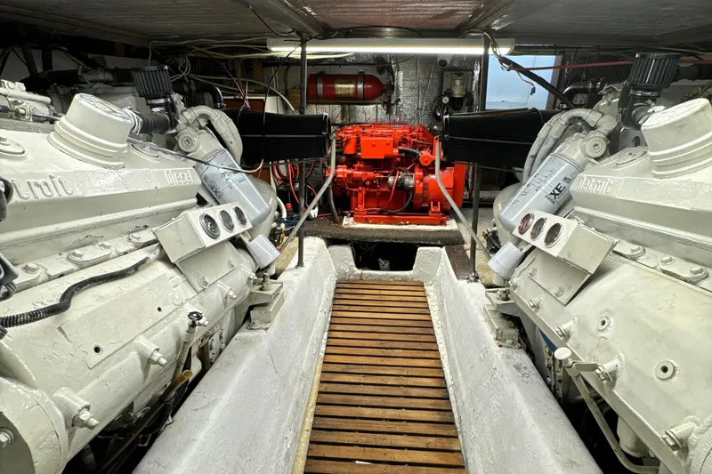 Slide: The Image of Ocean Yacht 55 Sportfish 1989 REV Yacht Sales Inc. - 9