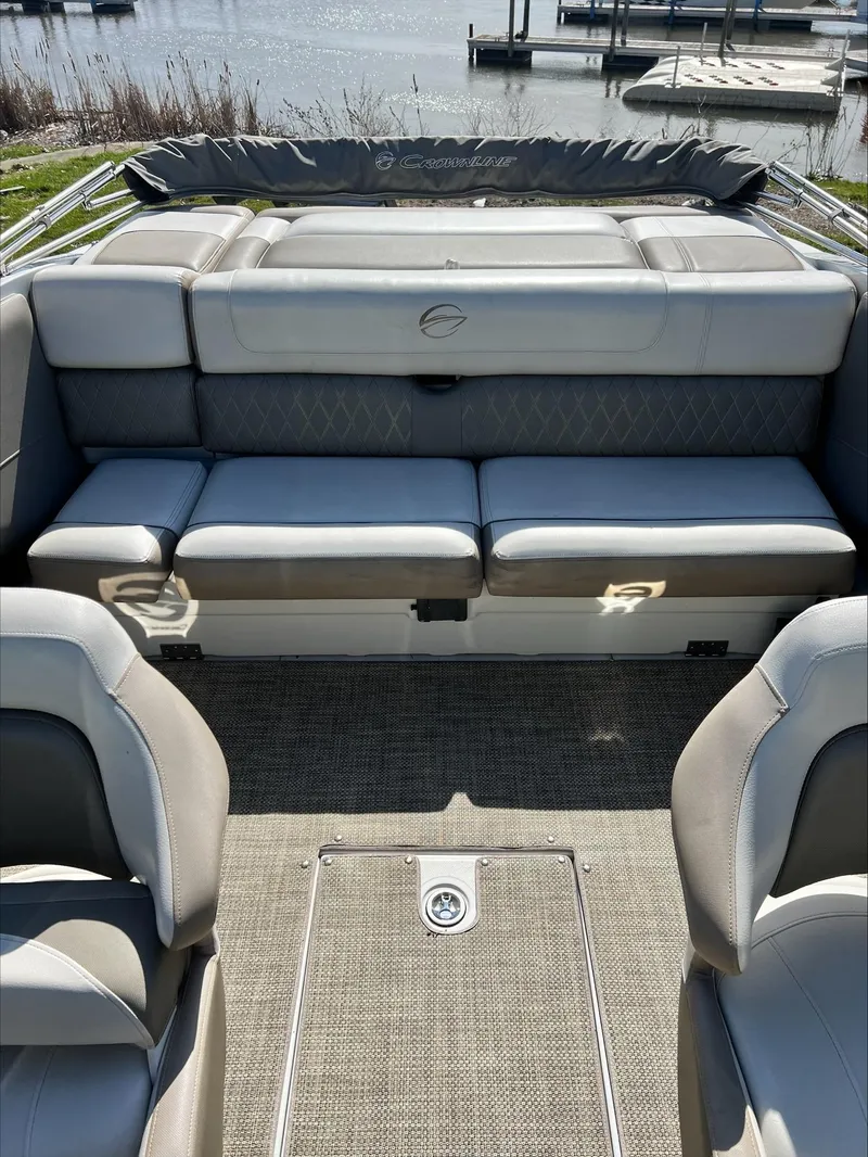 Slide: The Image of Crownline Boats 225SS 2017 - 20