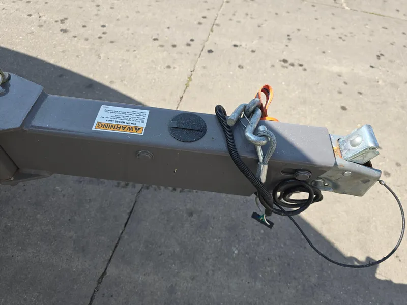 Slide: The Image of Crownline Boats 225SS 2017 - 36