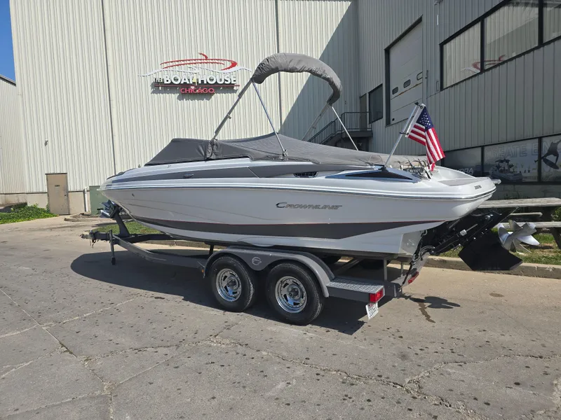 Slide: The Image of Crownline Boats 225SS 2017 - 37