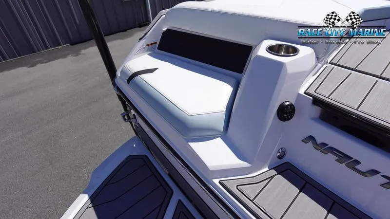 Slide: The Image of Nautique Super Air Nautique GS22 - 12