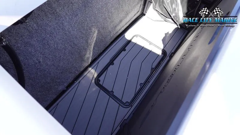 Slide: The Image of Nautique Super Air Nautique GS22 - 17