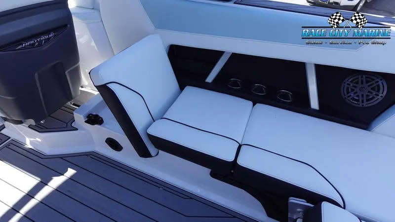 Slide: The Image of Nautique Super Air Nautique GS22 - 21