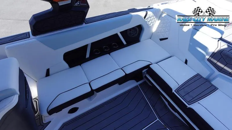 Slide: The Image of Nautique Super Air Nautique GS22 - 25