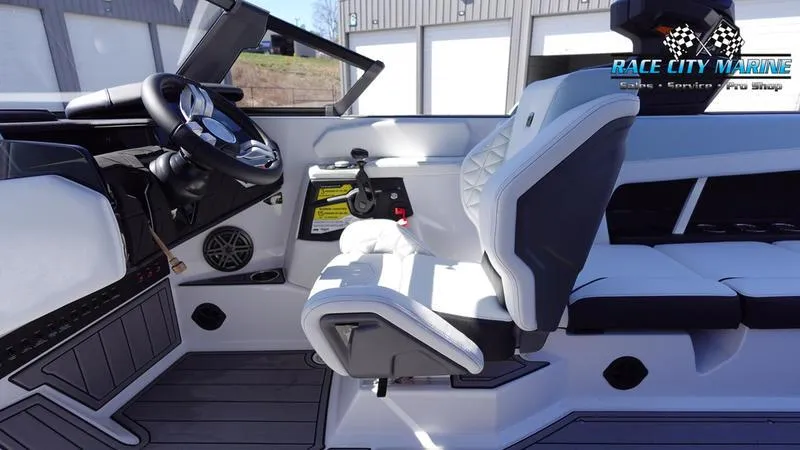 Slide: The Image of Nautique Super Air Nautique GS22 - 30