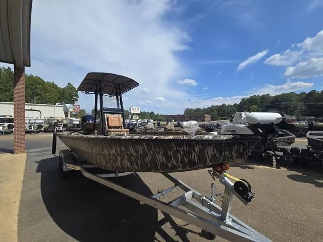 Slide: The Image of Avid 23 Mag 2025 - 3