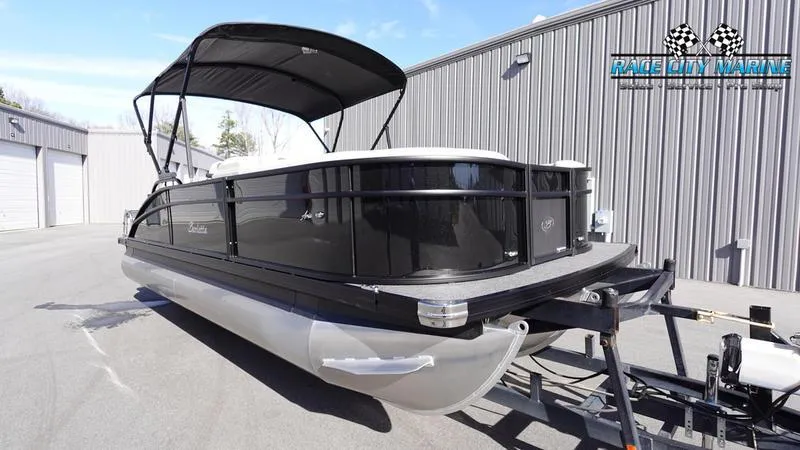 Slide: The Image of Barletta A22UC - 6