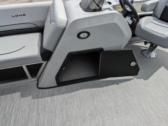 Slide: The Image of Lowe Ultra Cruise 180 2024 - 8